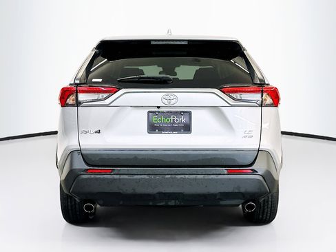Used 2024 Toyota RAV4 LE image 7