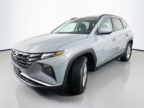 Certified 2024 Hyundai Tucson SEL AWD/4WD image 3