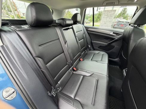 Used 2017 Volkswagen Golf Alltrack SE AWD/4WD image 17
