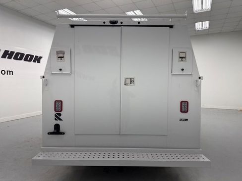 New 2025 Chevrolet Express 3500 w/ Power Convenience Package image 6