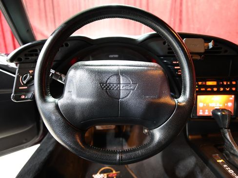 Used 1996 Chevrolet Corvette Convertible image 16