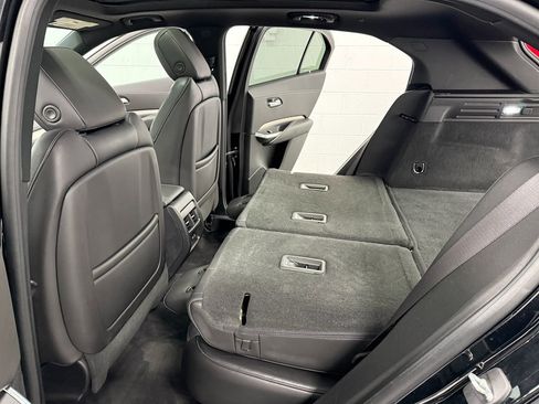 Used 2019 Cadillac XT4 Premium Luxury image 13