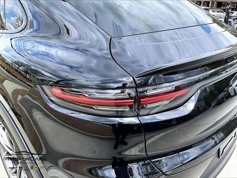 Used 2022 Porsche Cayenne Turbo GT image 29