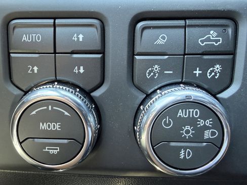 New 2026 GMC Sierra 1500 AT4 w/ AT4 Premium Package AWD/4WD image 42