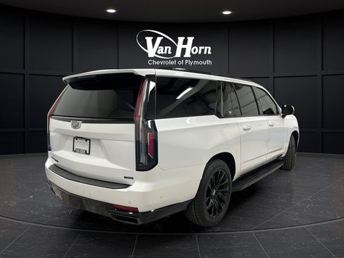 Used 2023 Cadillac Escalade ESV Sport Platinum w/ LPO, ONYX Package AWD/4WD image 6