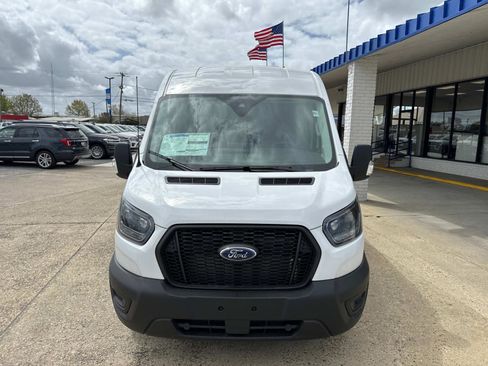 New 2024 Ford Transit 250 148 Medium Roof RWD image 9