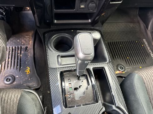 Used 2020 Toyota 4Runner TRD Off-Road AWD/4WD image 33