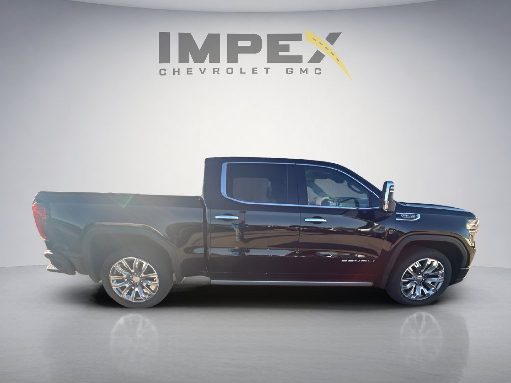 Used 2025 GMC Sierra 1500 Denali w/ Denali Reserve Package AWD/4WD image 6