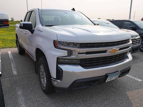 Used 2021 Chevrolet Silverado 1500 LT w/ Fleet Comfort Package AWD/4WD image 3