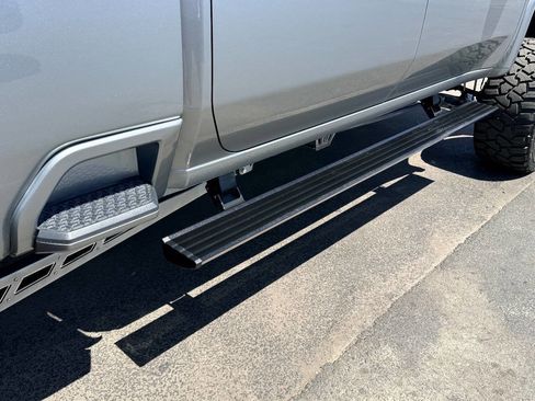 Used 2024 GMC Sierra 2500 Denali Ultimate image 14