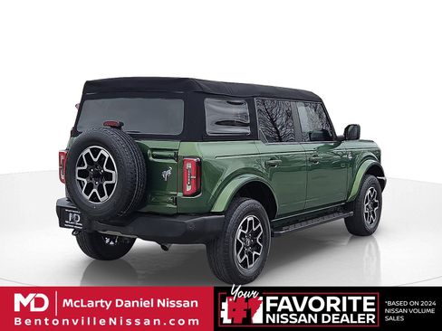 Used 2023 Ford Bronco Outer Banks image 5