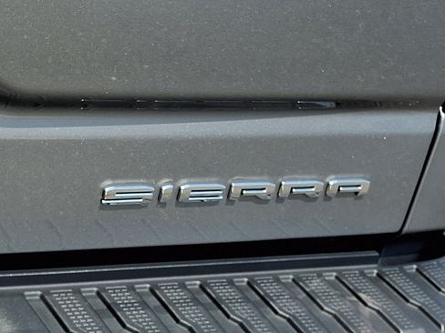 Used 2025 GMC Sierra 1500 Denali AWD/4WD image 30