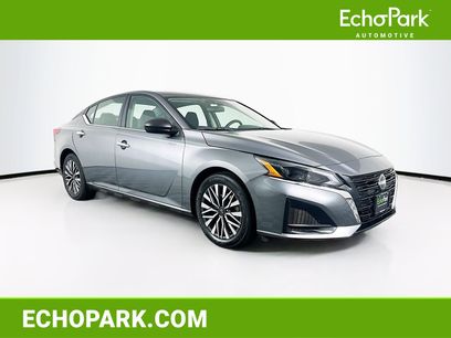 Used 2024 Nissan Altima 2.5 SV