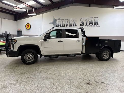 Used 2020 Chevrolet Silverado 3500 W/T w/ WT Convenience Package AWD/4WD image 2