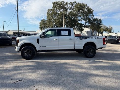 Used 2021 Ford F250 Lariat image 3