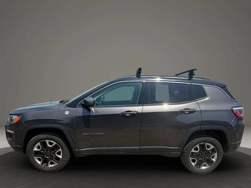 Used 2017 Jeep Compass Trailhawk w/ Popular Equipment Group AWD/4WD image 8