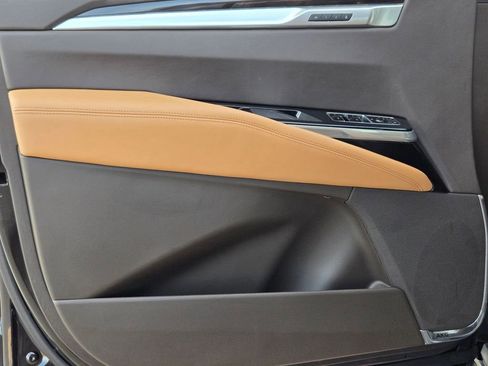 New 2026 Cadillac Escalade ESV Luxury image 25