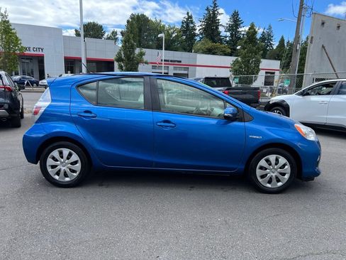Used 2012 Toyota Prius C Three FWD image 3