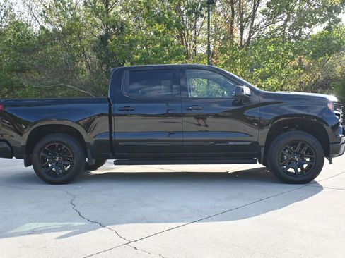 Used 2024 Chevrolet Silverado 1500 High Country w/ Midnight Edition image 10