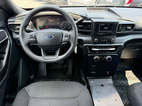 Used 2022 Ford Explorer 4WD Police Interceptor image 2