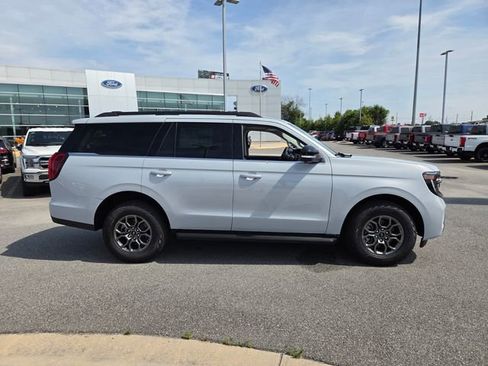 New 2026 Ford Expedition Active RWD image 45