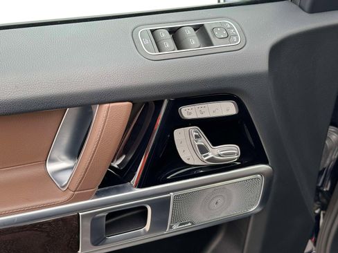 Used 2021 Mercedes-Benz G 550 image 18