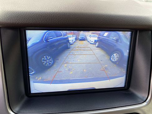 Used 2019 Chevrolet Tahoe Premier image 15