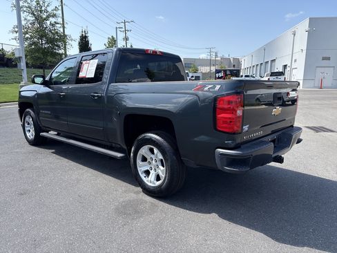 Used 2018 Chevrolet Silverado 1500 LT w/ All Star Edition AWD/4WD image 7