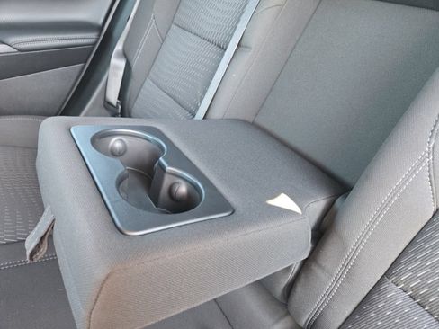 Used 2025 Chevrolet Equinox LT w/ Safety and Technology Package FWD image 13