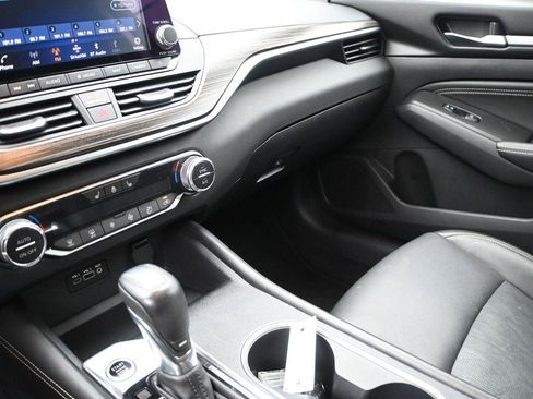 Used 2019 Nissan Altima 2.5 SL AWD/4WD image 4