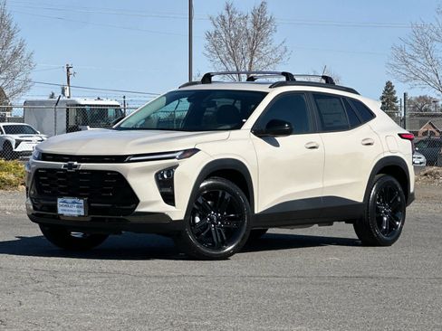 New 2026 Chevrolet Trax ACTIV w/ Sunroof Package image 1