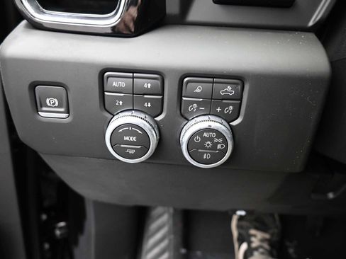 New 2026 GMC Sierra 2500 Denali w/ Denali Reserve Package image 10