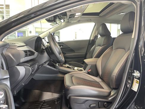 Used 2025 Subaru Crosstrek 2.5i Limited AWD/4WD image 6