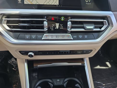 Used 2021 BMW 330e w/ Convenience Package RWD image 27