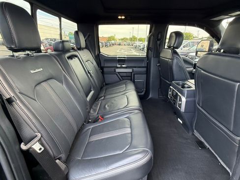 Used 2022 Ford F450 Platinum w/ FX4 Off-Road Package AWD/4WD image 17