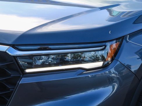 Used 2025 Honda Pilot EX-L image 5