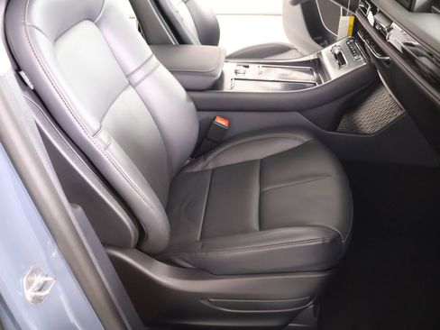 New 2026 Lincoln Aviator AWD w/ Jet Appearance Package image 14