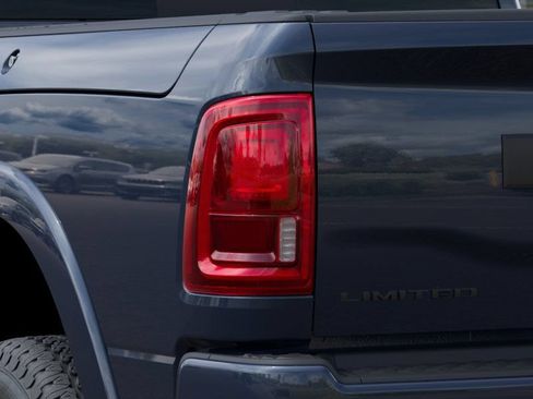 New 2026 RAM 2500 Limited AWD/4WD image 10
