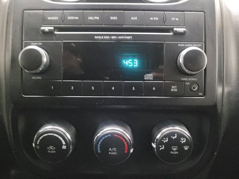 Used 2015 Jeep Compass Sport image 25