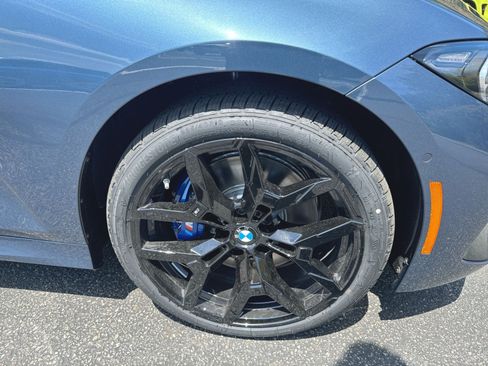 New 2026 BMW 330i xDrive Sedan w/ M Sport Package AWD/4WD image 2