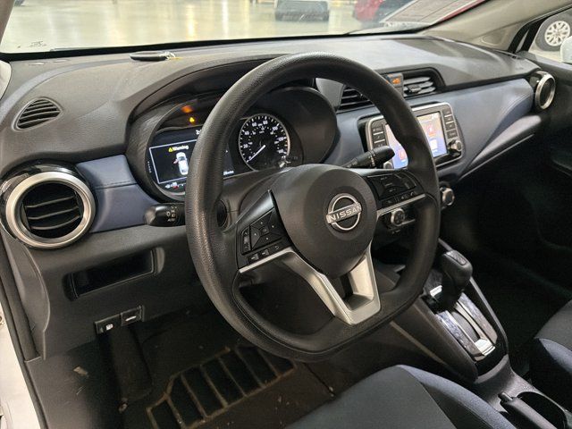 Used 2025 Nissan Versa SV w/ Trunk Package FWD image 9