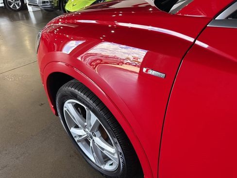 Used 2020 Audi Q3 2.0T Prestige w/ Prestige Package image 20