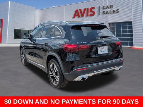 Used 2025 Mercedes-Benz GLA 250 image 9