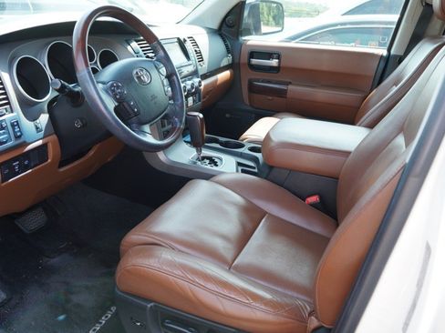 Used 2011 Toyota Sequoia Platinum RWD image 8