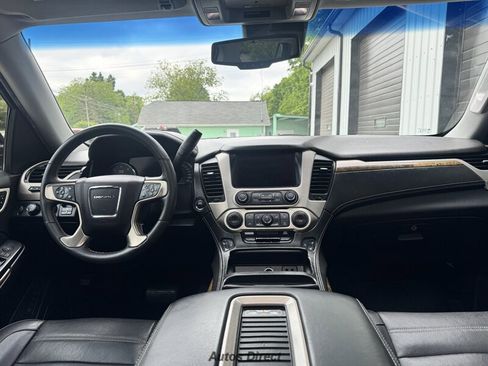 Used 2017 GMC Yukon Denali w/ Open Road Package AWD/4WD image 42