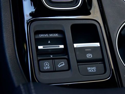 Used 2023 Honda Pilot Touring image 30