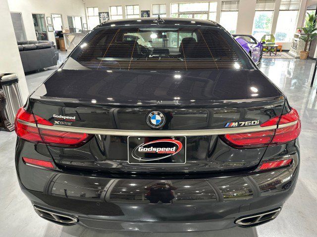 Used 2019 BMW M760i xDrive w/ Luxury Rear Seating Package AWD/4WD image 31