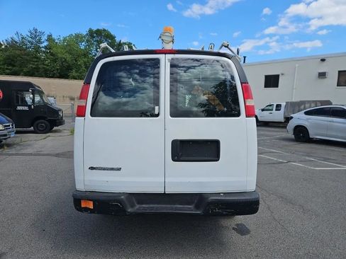 Used 2009 Chevrolet Express 2500 RWD image 7