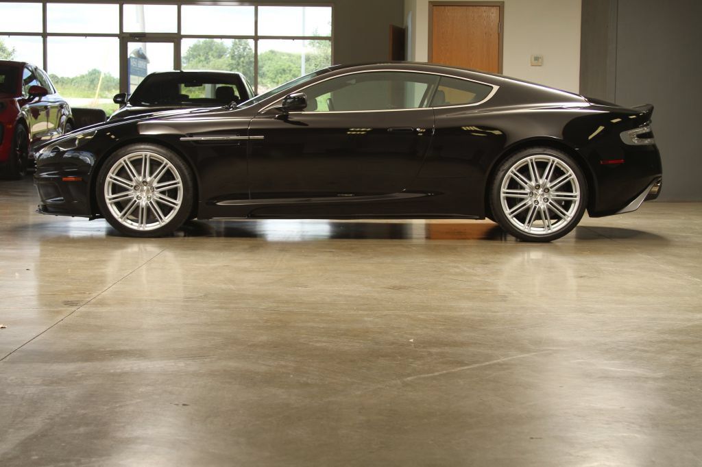 Used 2009 Aston Martin DBS Coupe RWD image 42