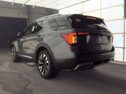 Used 2025 Ford Explorer Platinum w/ LUX Leather Package AWD/4WD image 4